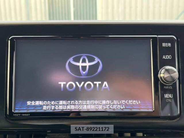 Toyota C-HR 2017-07 323021-2
