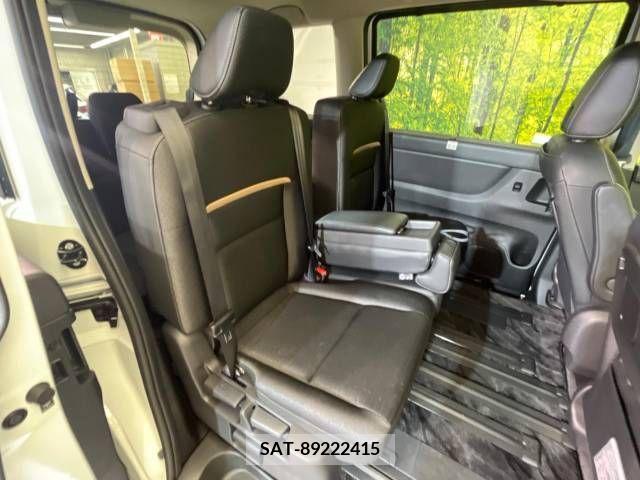 Nissan SERENA 2023-10 340058-9