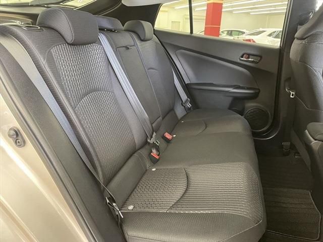 Toyota PRIUS 2016-09 10236-20