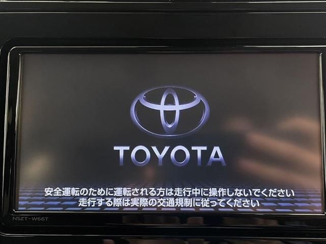 Toyota PRIUS 2016-09 10236-26