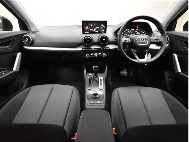 Audi Q2 2022-09 7420-2