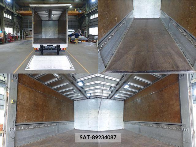Mitsubishi CANTER 2012-01 201032-9