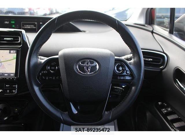 Toyota PRIUS 2019-04 366470-16