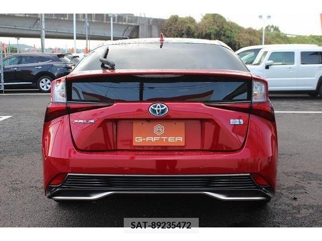 Toyota PRIUS 2019-04 366470-7