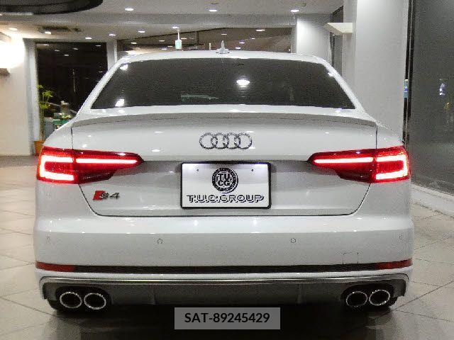 Audi S4 2017-11 340394-4