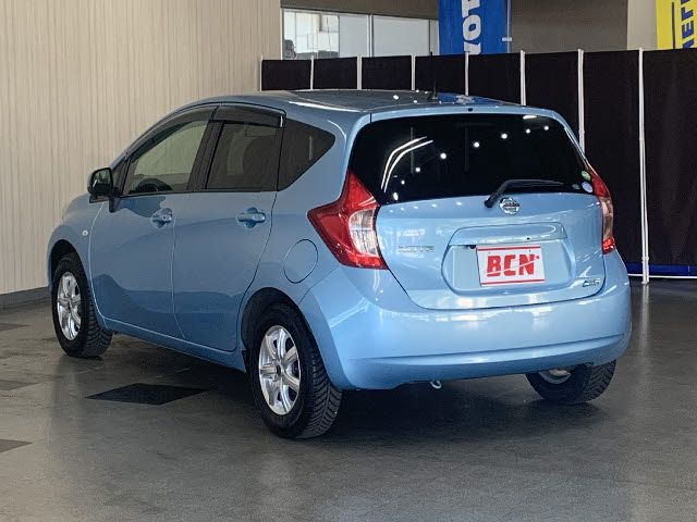 Nissan NOTE 2013-08 12542-8