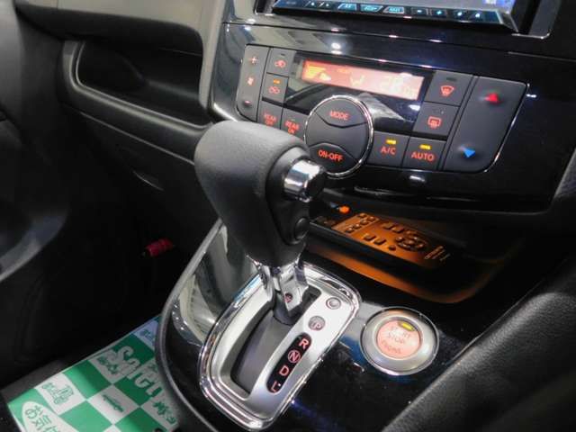 Nissan SERENA 2016-02 12435-9