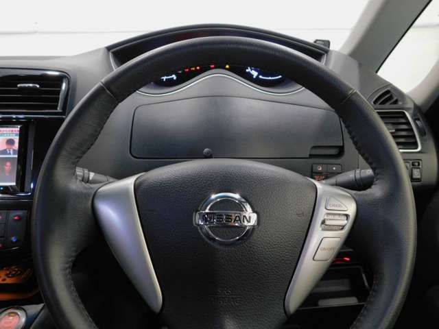 Nissan SERENA 2016-02 12435-13
