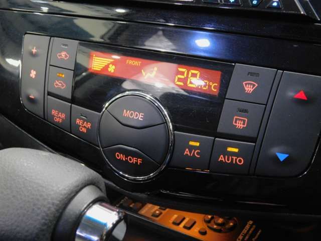 Nissan SERENA 2016-02 12435-10