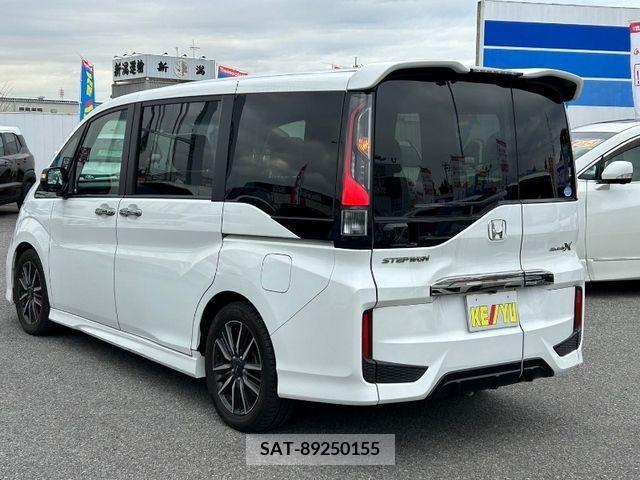 Honda STEP WGN 2018-03 326040-6