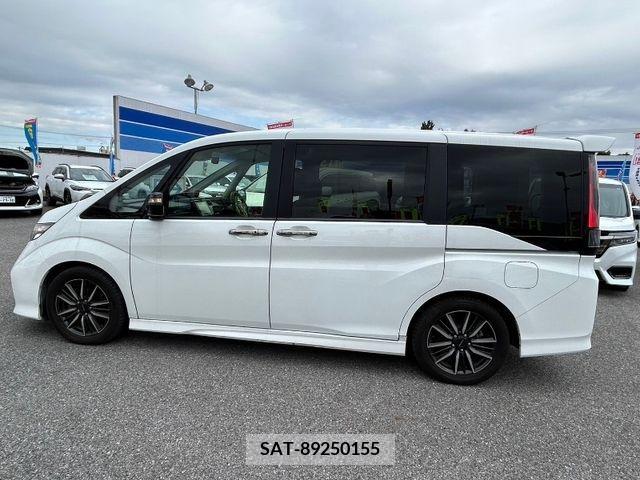 Honda STEP WGN 2018-03 326040-8