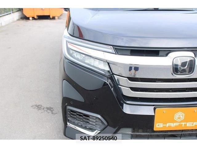 Honda STEP WGN 2017-12 324699-11
