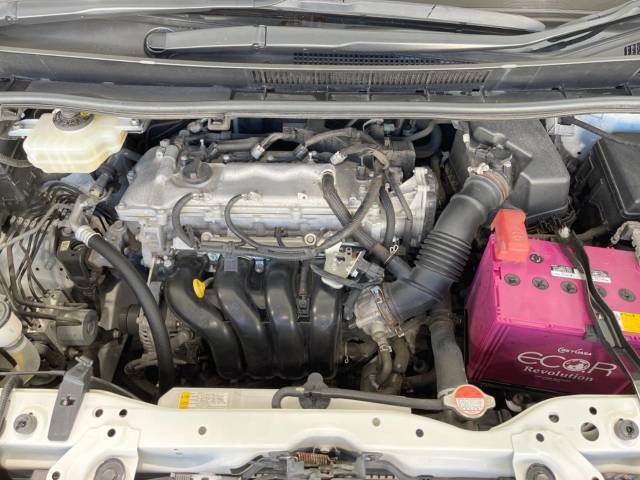 Toyota VOXY 2016-08 185947-19