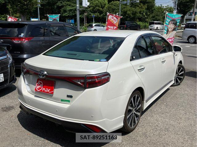 Toyota SAI 2015-08 393820-1
