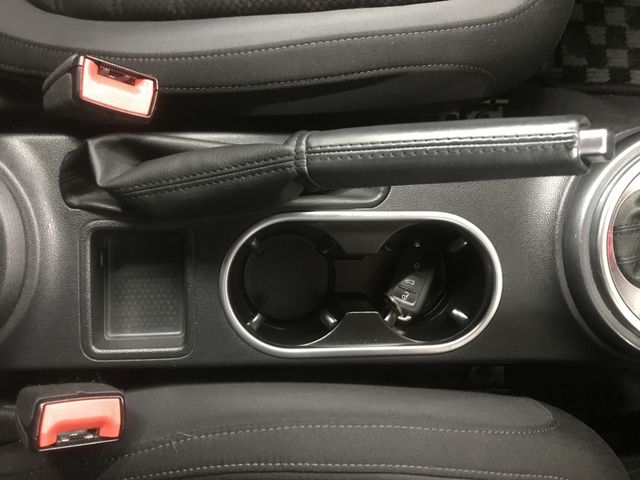 VolksWagen THE BEETLE 2017-12 27243-27