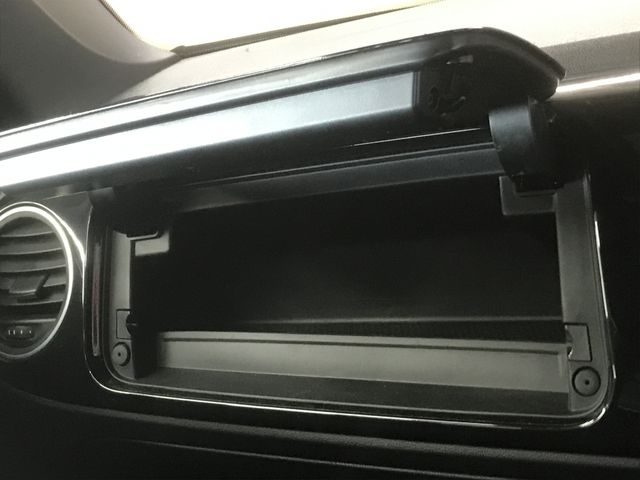 VolksWagen THE BEETLE 2017-12 27243-26