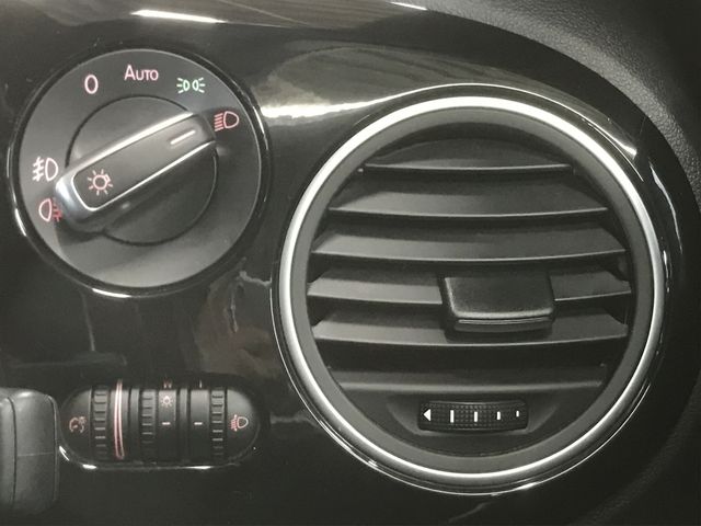 VolksWagen THE BEETLE 2017-12 27243-17