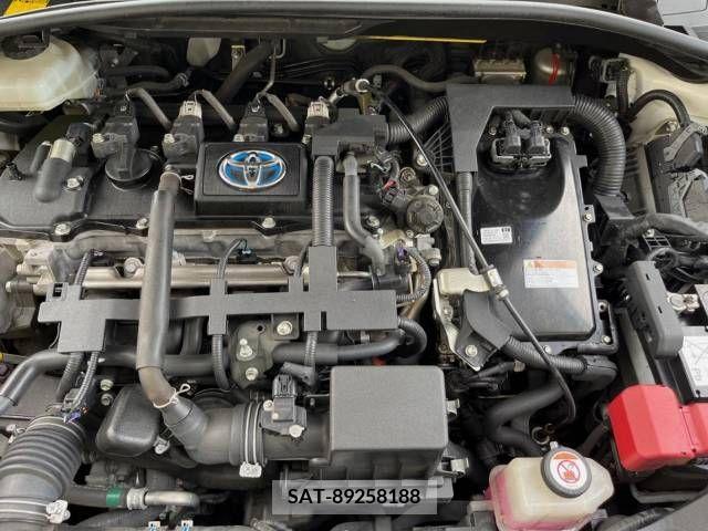 Toyota C-HR 2017-05 264219-18