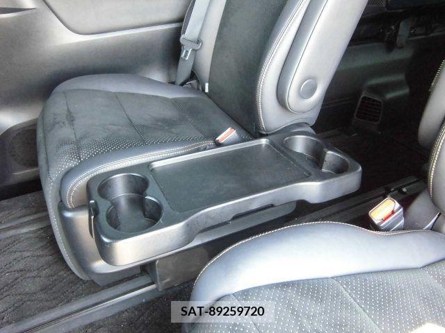 Toyota ALPHARD 2017-03 355609-24