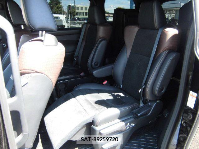 Toyota ALPHARD 2017-03 355609-12