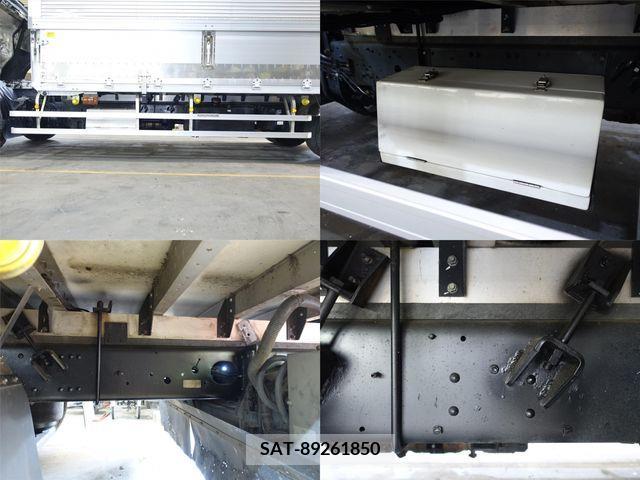 MITSUBISHI FUSO Fighter 2016-05 269756-12