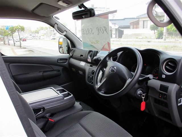 Nissan NV350 Caravan 2019-02 3065-1