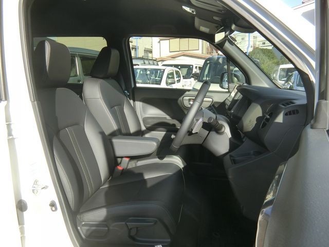 Honda N-WGN 2023-02 12784-5