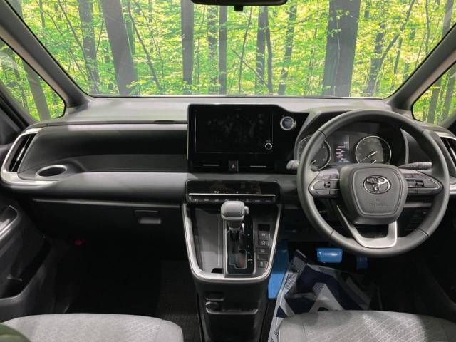 Toyota NOAH 2023-06 195944-1