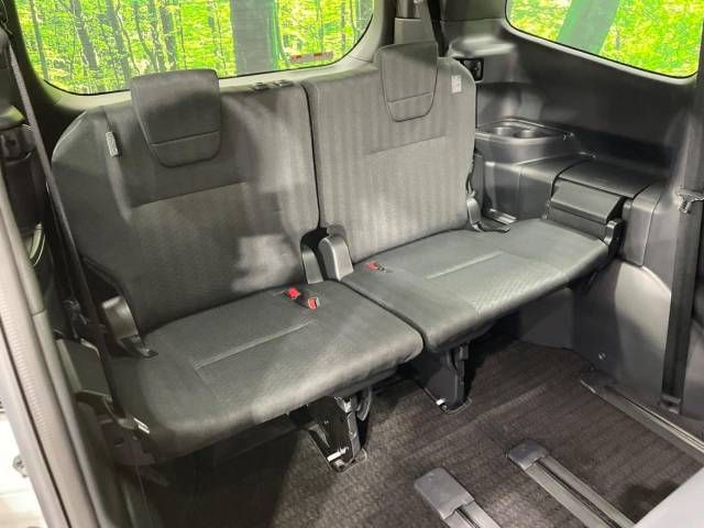 Toyota NOAH 2023-06 195944-12
