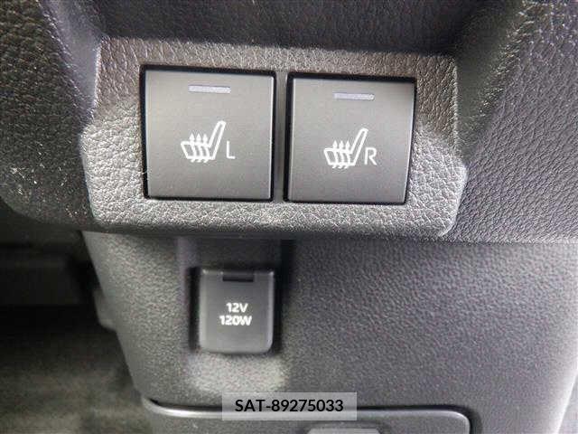 Toyota SIENTA 2016-11 204671-5