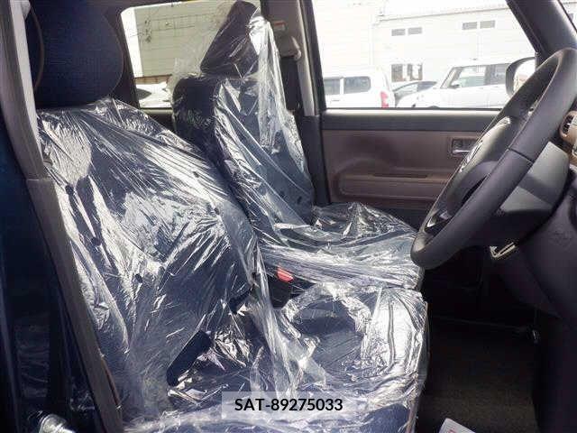 Toyota SIENTA 2016-11 204671-7