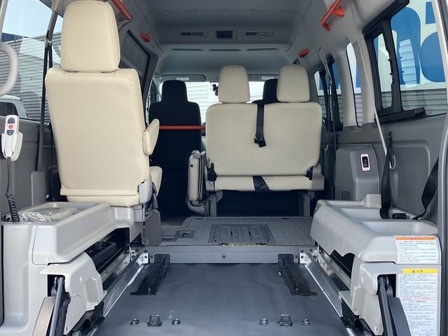 Nissan NV350 Caravan 2019-02 1904-11