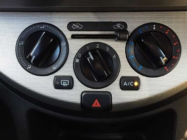 Nissan NOTE 2010-10 188234-4
