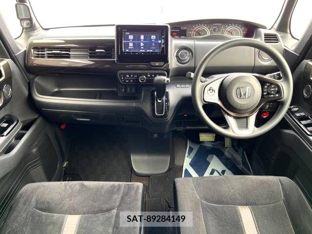 Honda N BOX CUSTOM 2018-05 279297-1