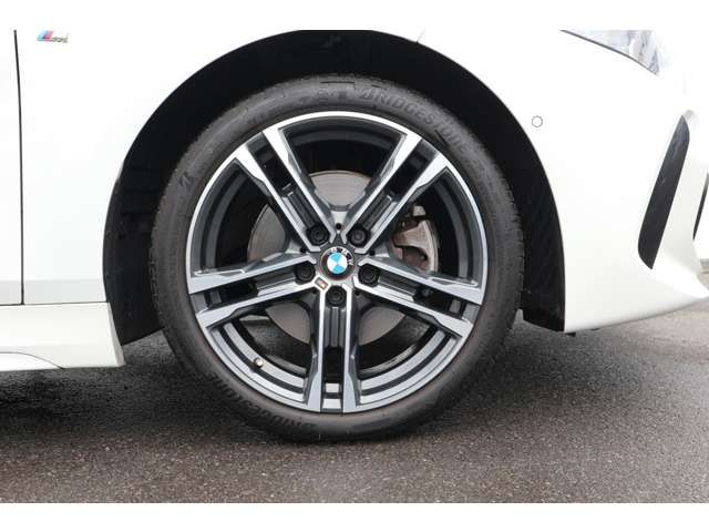 Bmw 1 SERIES 2019-10 16305-4