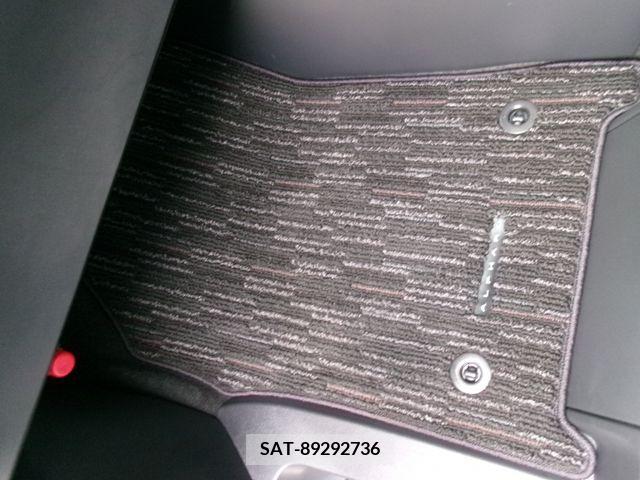 Toyota ALPHARD 2023-07 299683-17