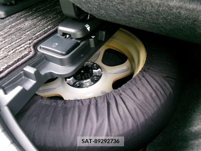 Toyota ALPHARD 2023-07 299683-9
