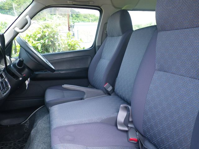 Nissan CARAVAN VAN 2012-02 2324-4