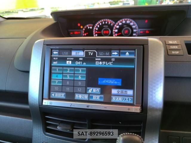 Toyota VOXY 2013-09 321372-17