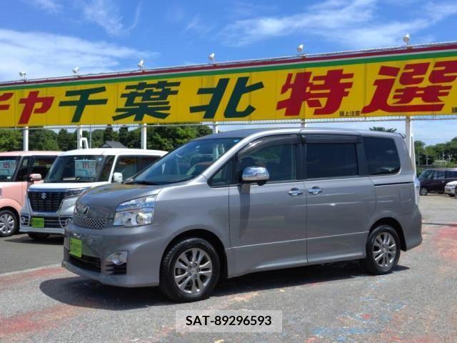 Toyota VOXY 2013-09 321372-9