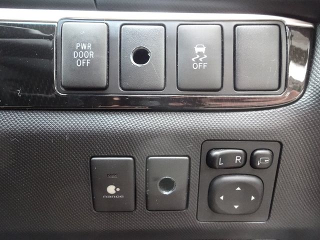 Toyota ESTIMA 2015-05 943-24
