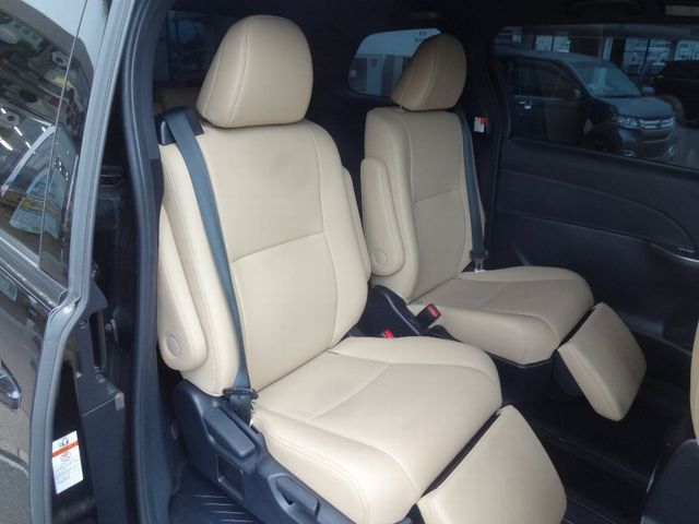Toyota ESTIMA 2015-05 943-7