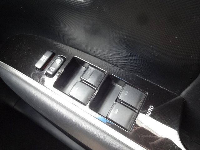 Toyota ESTIMA 2015-05 943-23