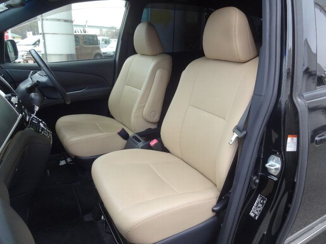 Toyota ESTIMA 2015-05 943-9