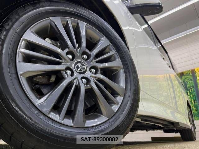 Toyota VOXY 2023-01 394948-14