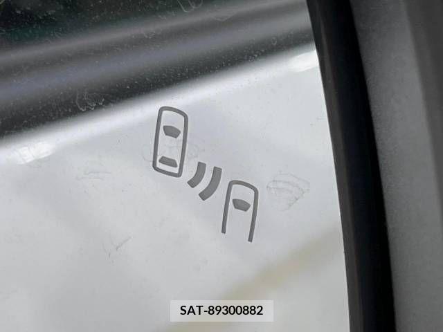 Toyota VOXY 2023-01 394948-6