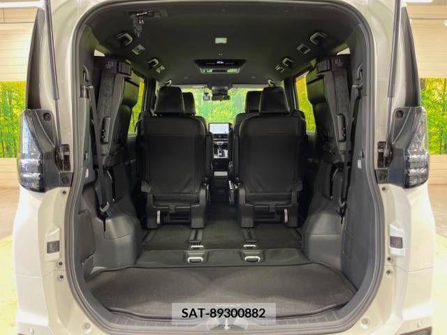 Toyota VOXY 2023-01 394948-11