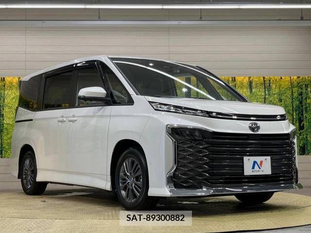 Toyota VOXY 2023-01 394948-17