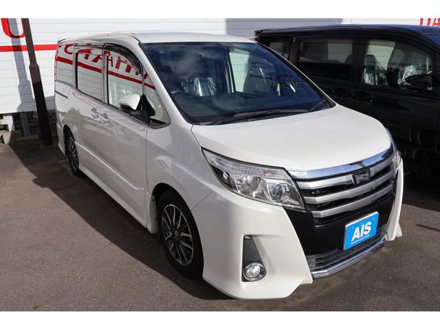 Toyota NOAH 2014-06 13568-0