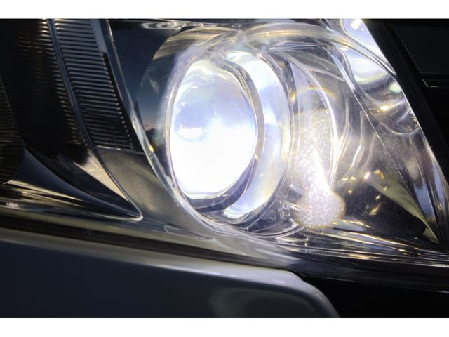 Toyota NOAH 2014-06 13568-13